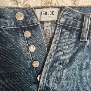 Agolde mom distressed shorts size 26